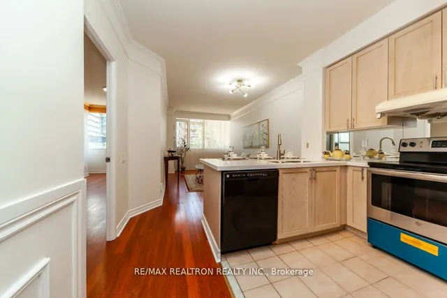 Additional image 8 of 555 Yonge St Unit #309