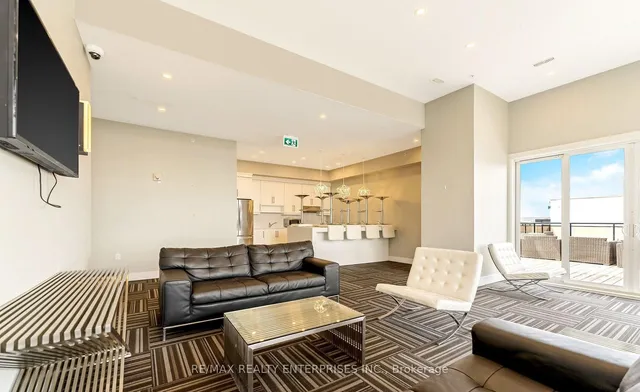 Additional image 11 of 640 Sauve St Unit 105