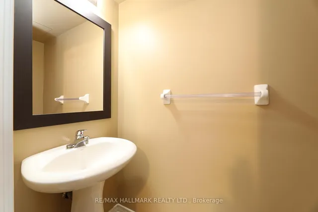 Additional image 7 of 11 Ruttan St Unit TH 128