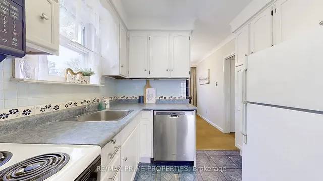 Additional image 4 of 75 Moncrieff Dr