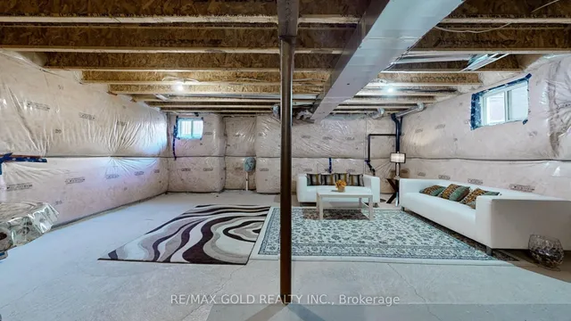 Additional image 32 of 644 Kennedy Circ