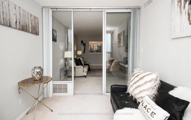 Additional image 20 of 88 Corporate Dr Unit 2219