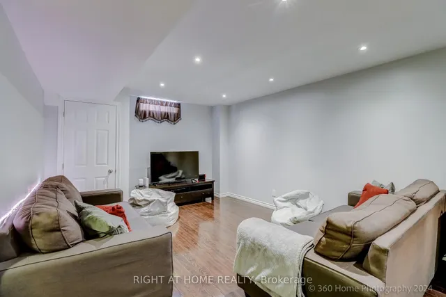 Additional image 30 of 69 Calderstone Rd