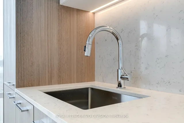 Additional image 12 of 665 Queen St Unit 517