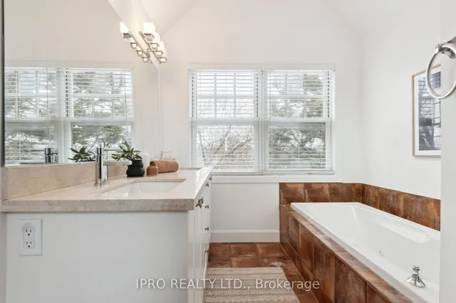 Additional image 33 of 912D Logan Ave