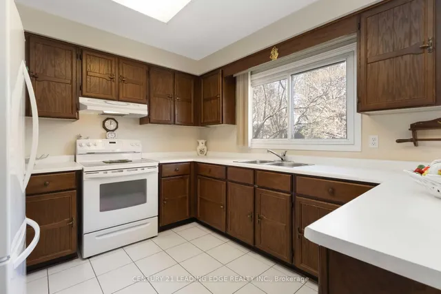 Additional image 22 of 4 Eagledance Dr