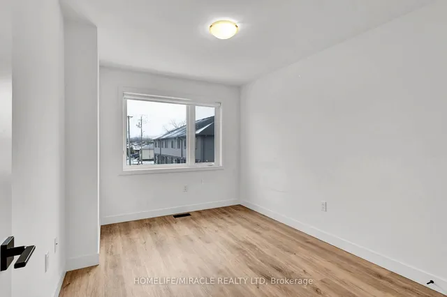 Additional image 22 of 166 MOUNT ALBION Rd Unit 15