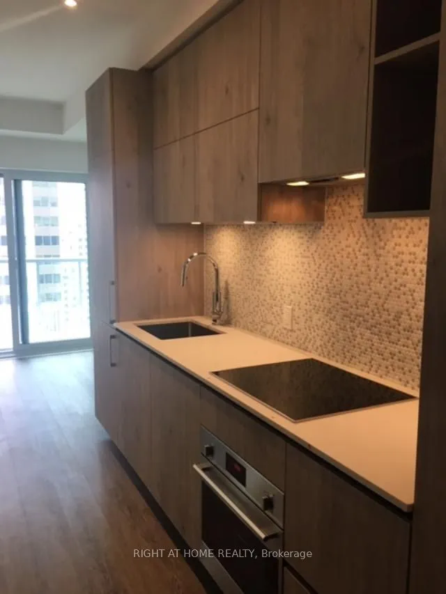 Additional image 18 of 1 Yorkville Ave Unit 3012