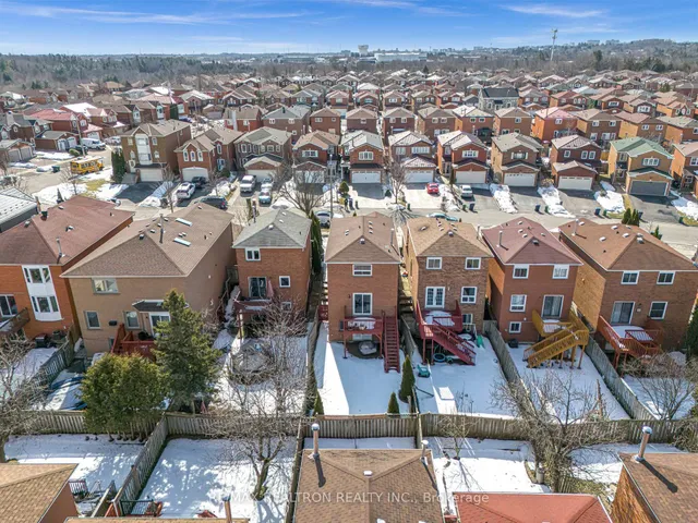 Additional image 44 of 75 Grayson Cres