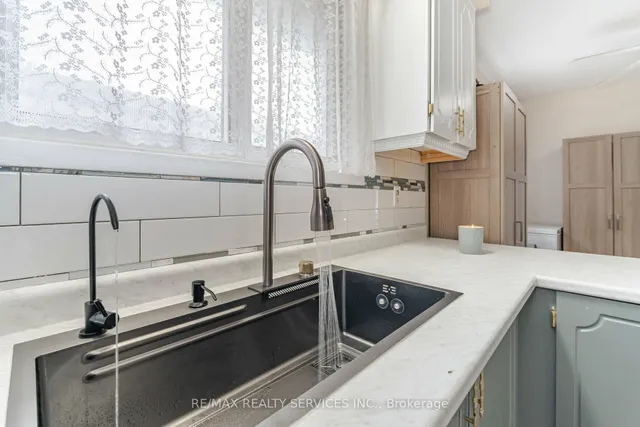 Additional image 16 of 3779 Keenan Cres