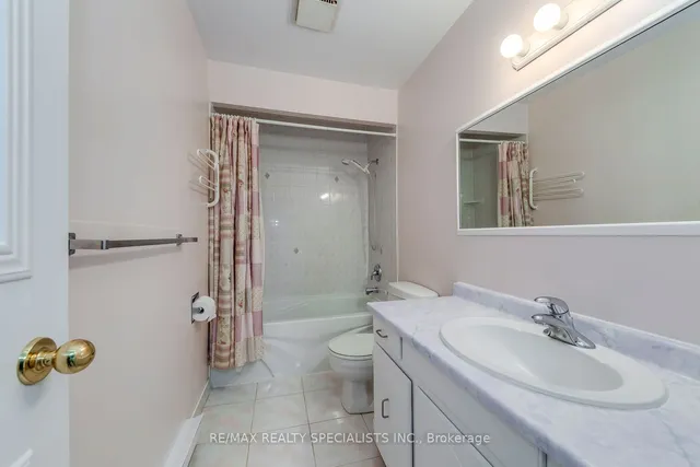 Additional image 38 of 17 Centennial Park Rd Unit 16