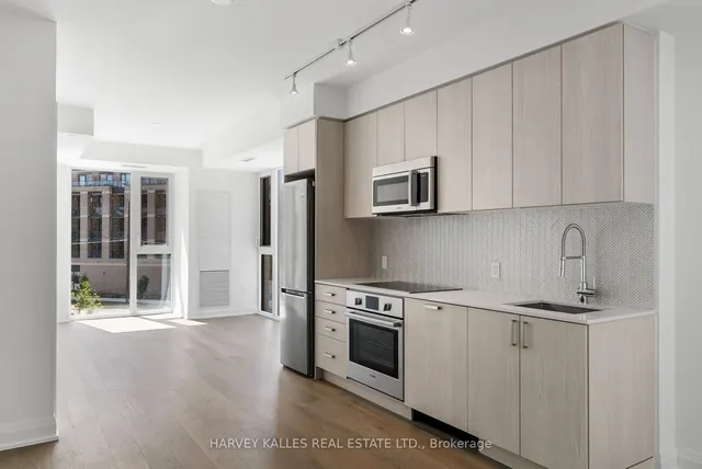 293 The Kingsway N/A Unit 305