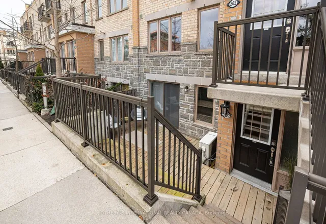 Additional image 24 of 16 Foundry Ave Unit 102