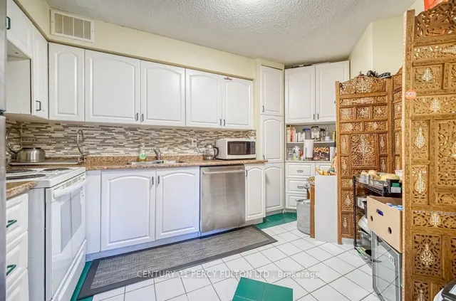 Additional image 20 of 75 Graydon Hall Dr Unit 205