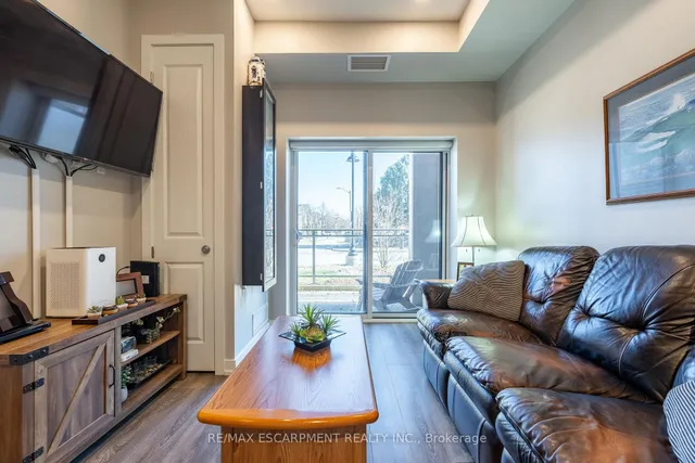 Additional image 18 of 4040 UPPER MIDDLE Rd Unit 102