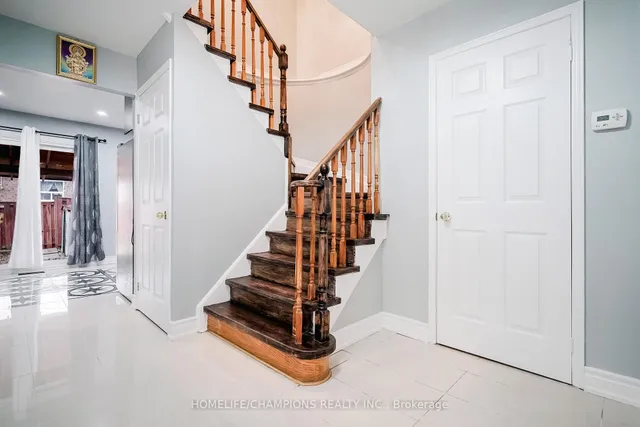 Additional image 5 of 28 Longsword Dr