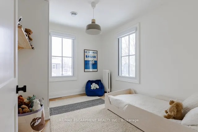 Additional image 34 of 45 PARK St