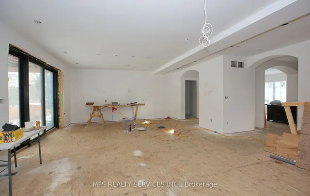 Additional image 9 of 203 GLENCAIRN Ave