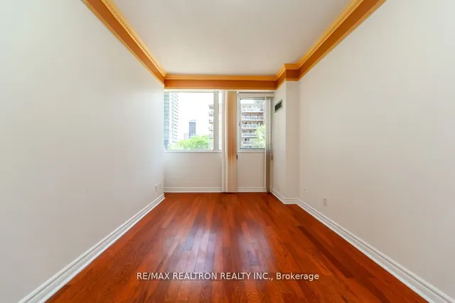 Additional image 21 of 555 Yonge St Unit #309