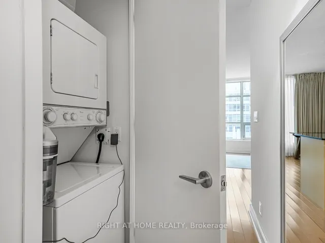 Additional image 28 of 350 Wellington St Unit 425