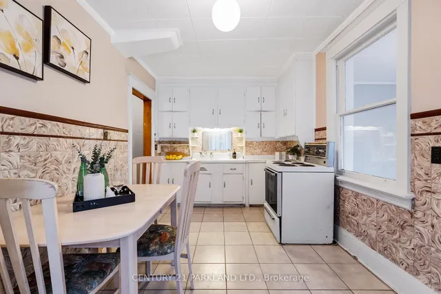 Additional image 13 of 11 Lamb Ave