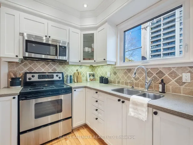 Additional image 17 of 32 Cambridge Ave