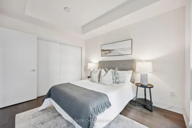 Additional image 13 of 30 Roehampton Ave Unit 406