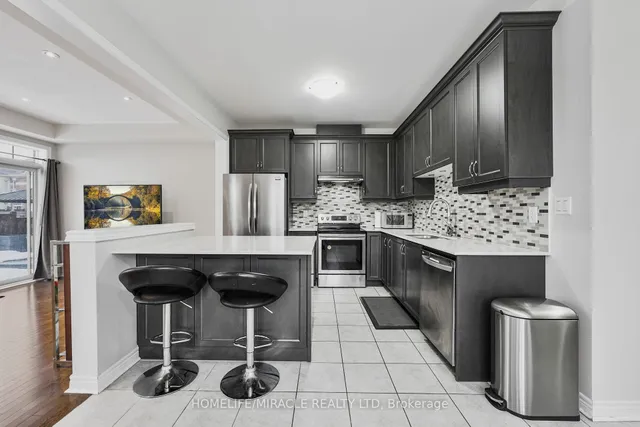 Additional image 14 of 34 Bernadino St