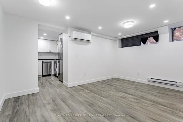 Additional image 35 of 1088 Avenue Rd