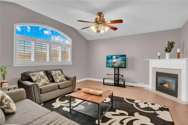 Additional image 19 of 8 Meadow Wood Cres