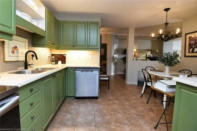 Additional image 13 of 3000 Creekside Dr Unit 304