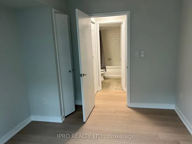 Additional image 28 of 10 Navy Wharf Crt Unit 612