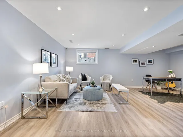 Additional image 30 of 107 Palacebeach Tr