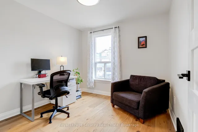 Additional image 23 of 204 Montrose Ave