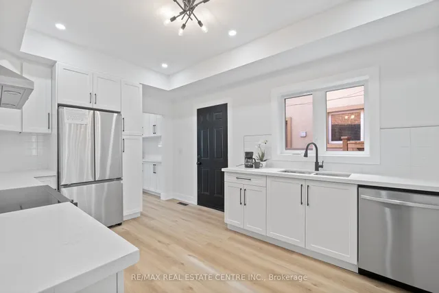 Additional image 12 of 589 St Clarens Ave