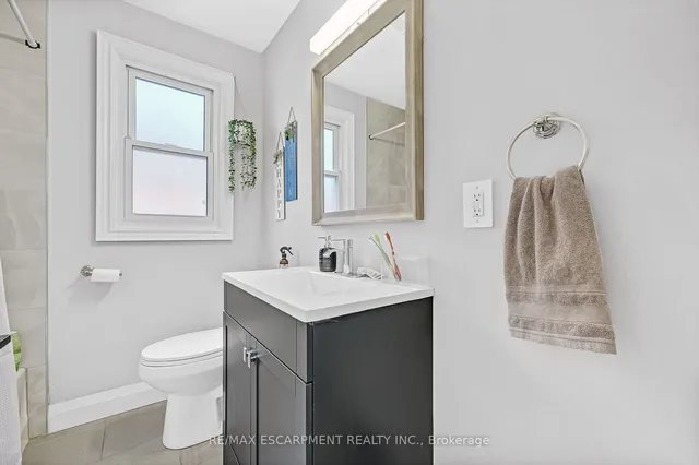 Additional image 22 of 237 East 19th St