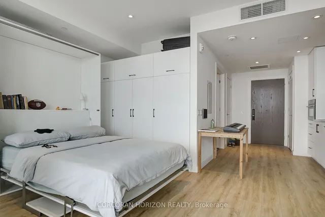 Additional image 18 of 741 King St Unit 1710