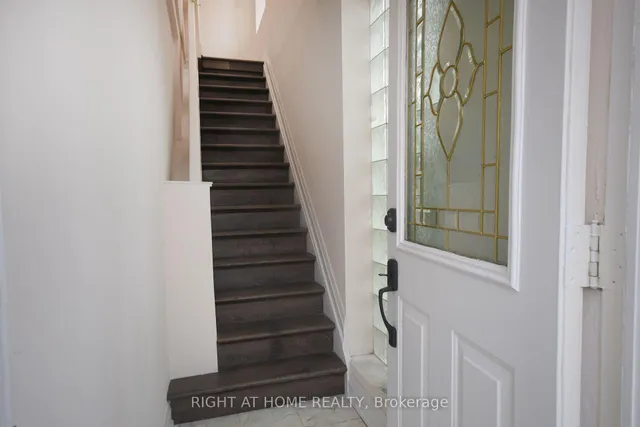 Additional image 17 of 2 Astoria Ave