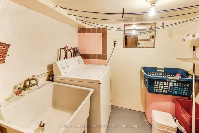 Additional image 33 of 228 Fairview Ave