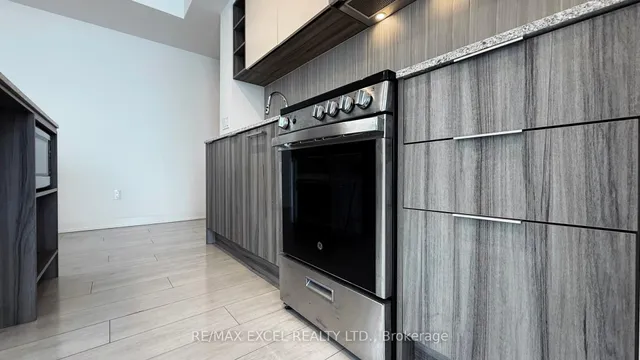 Additional image 18 of 31 Tippett Rd Unit 363