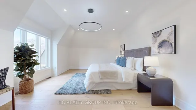 Additional image 30 of 6 Becky Cheung Crt