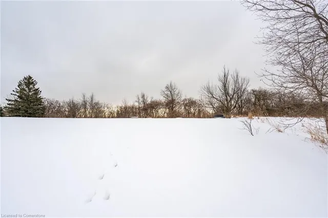 Additional image 43 of 76 Oak Ave