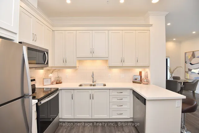 Additional image 20 of 30 Hamilton St Unit 106