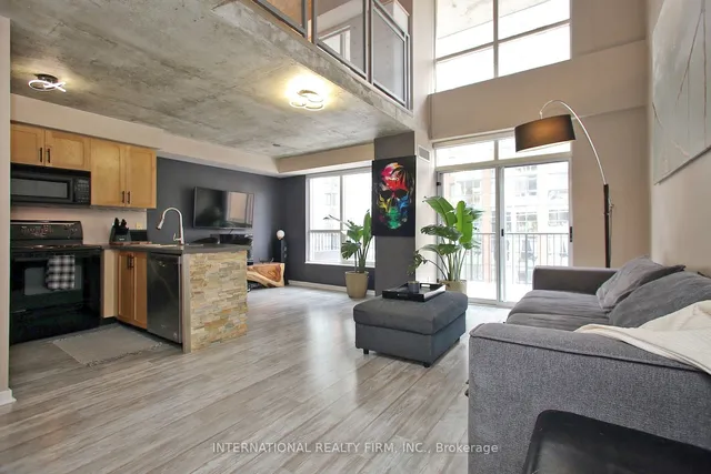 Additional image 3 of 800 King St Unit 408