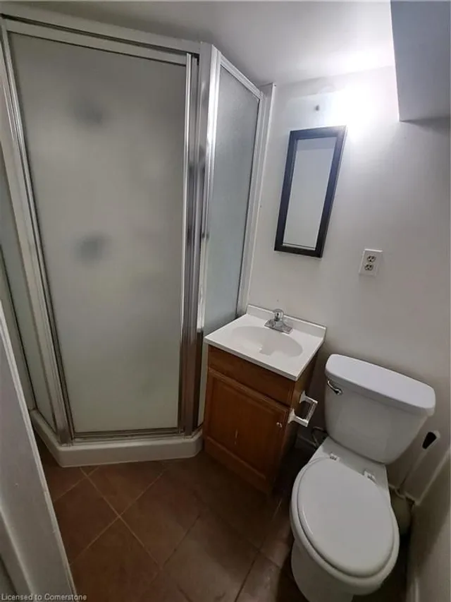 Additional image 15 of 70 Royal Ave