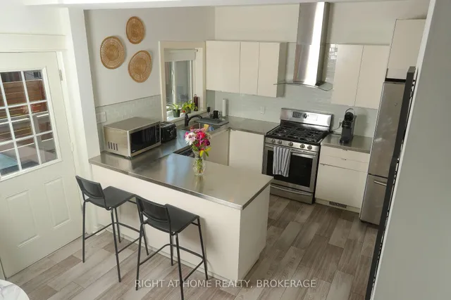 Additional image 7 of 304 Rosslyn Ave