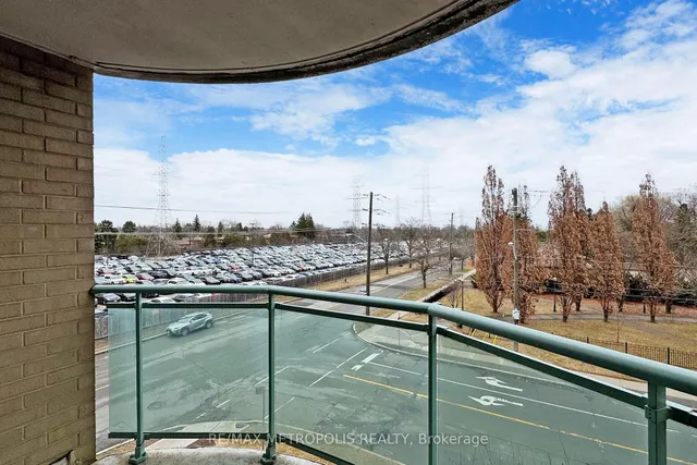 Additional image 18 of 28 Pemberton Ave Unit 405