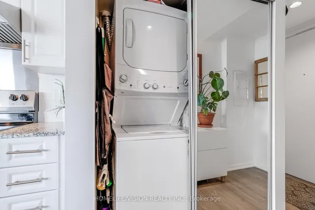 Additional image 20 of 3091 Dufferin St Unit 1205