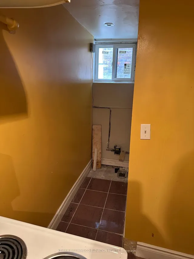 Additional image 24 of 172 Oakwood Ave