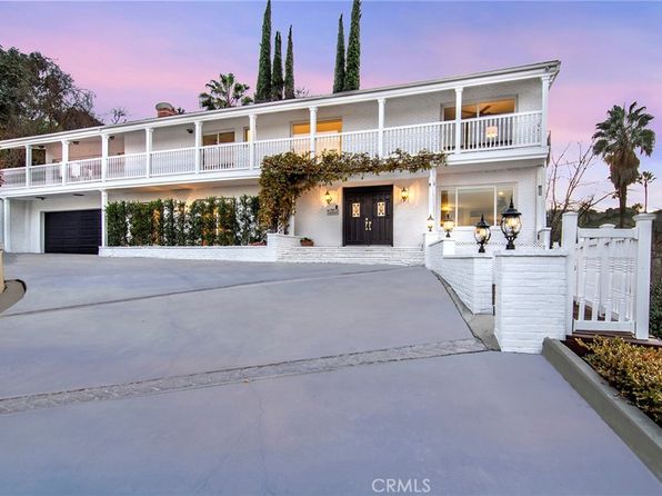 14560 Valley Vista Blvd, Sherman Oaks, CA 91403